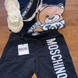 Moschino boys outfit size 4